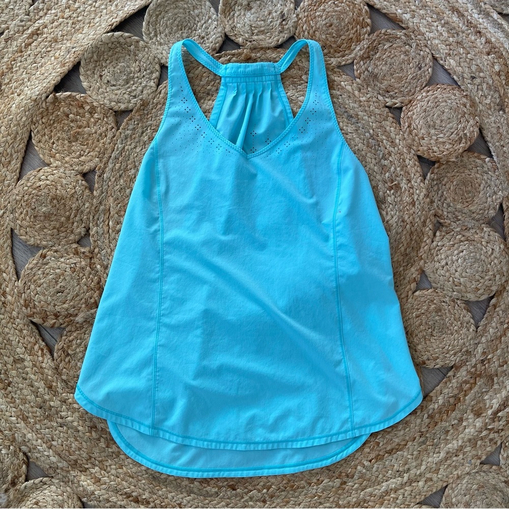 Women's Lululemon In A Flash Singlet Tank Top Angel Blue